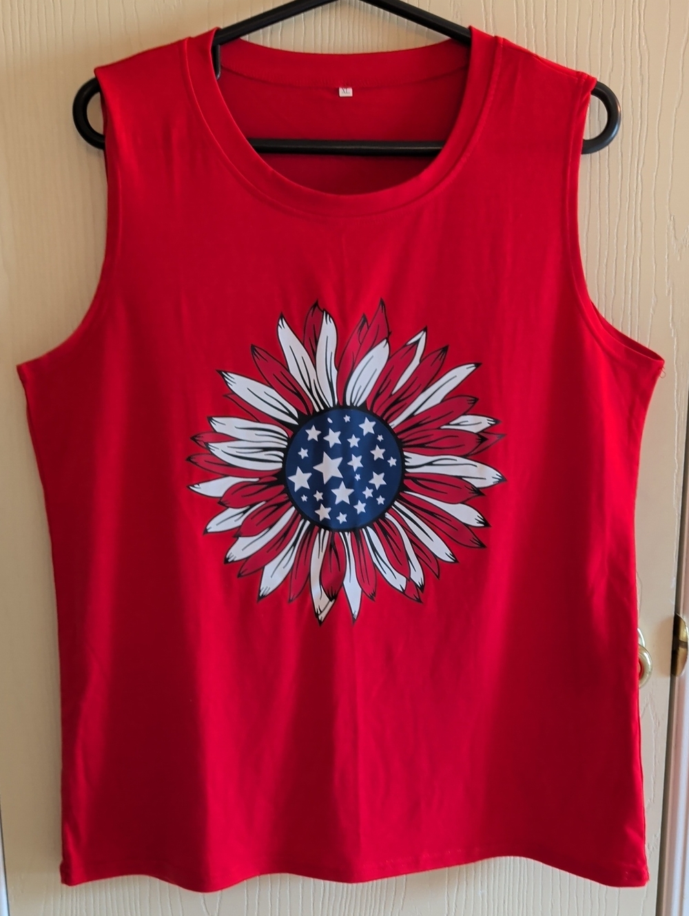 Red Sunflower Graphic Tank Top | Women’s XL | Sleeveless Patriotic Top